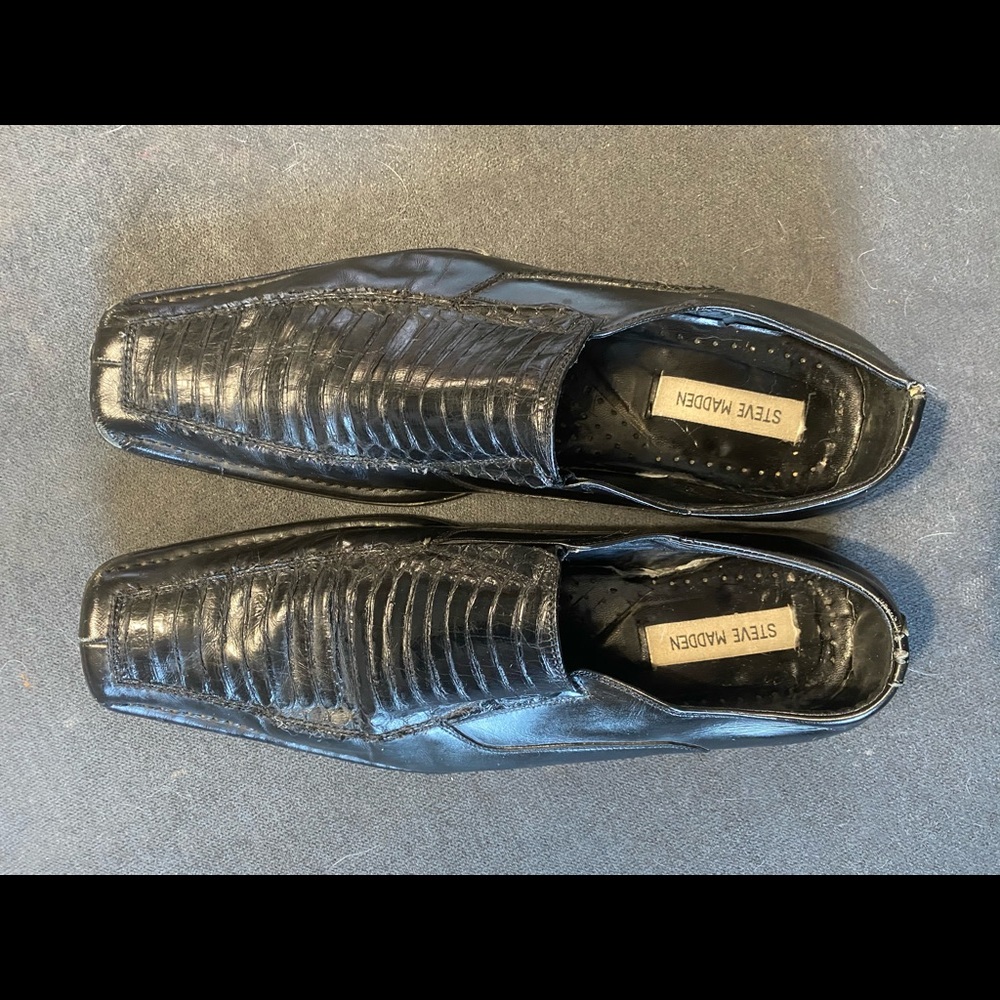 Men’s shoes.